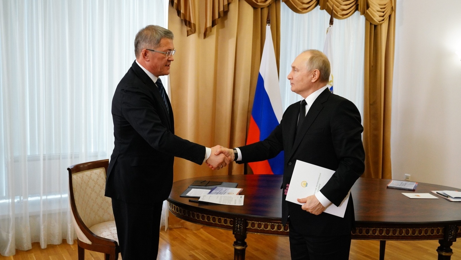 Президент Владимир Путин Башҡортостан өсөн әһәмиәтле проекттарҙы ғәмәлгә ашырыуҙға ярҙам вәғәҙәләне