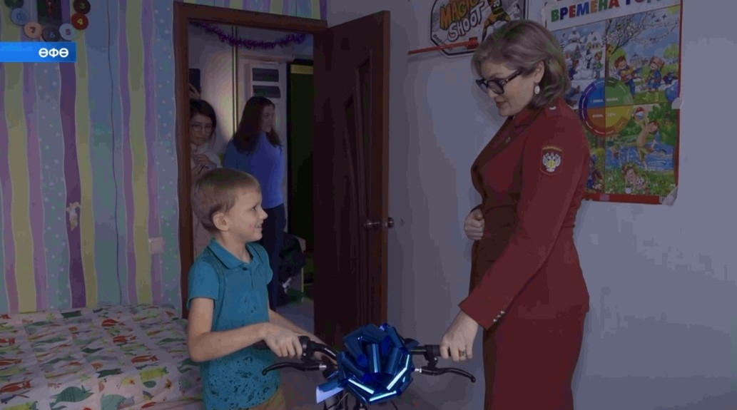 Анна Казак Өфөлә йәшәүсе һигеҙ йәшлек Артемдың хыялын тормошҡа ашырҙы