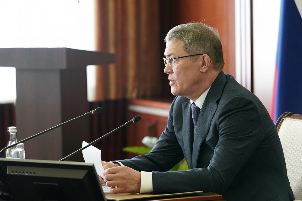 Бөгөн Республика Башлығы Радий Хәбиров террорға ҡаршы комиссия ултырышын уҙғарҙы