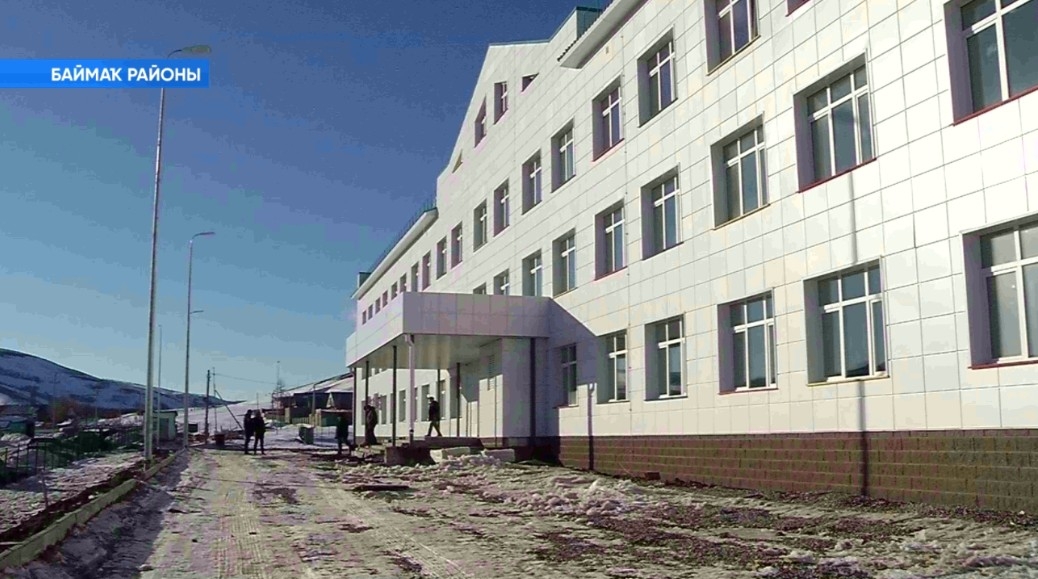 Иҫке Сибай ауылындағы 375 урынға иҫәпләнгән мәктәп быйыл файҙаланыуға тапшырылыр, тип көтөлә