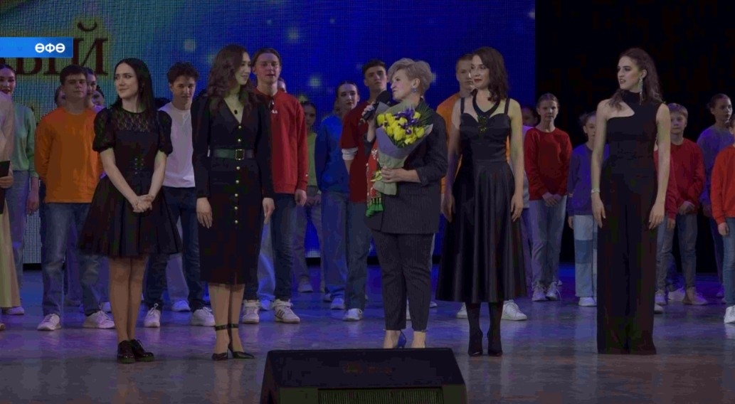 Комаров исемендәге пионерҙар һарайының «Веселинка» өлгөлө балалар ансамбле ойошторолоуға 30 йыл