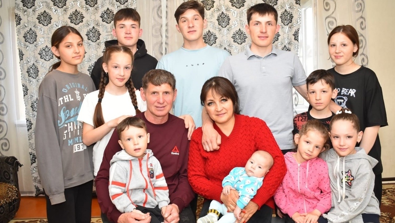 13 бала әсәһенә - дәүләт наградаһы