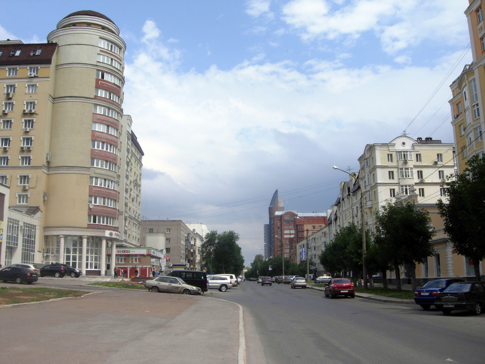 Өфөлә Мостай Кәрим урамының бер өлөшө йәйәүлеләр өсөн генә буласаҡ