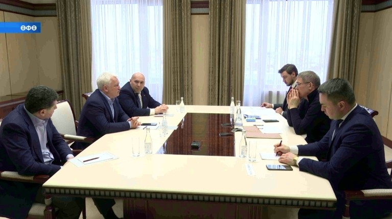 Башҡортостан Башлығы Бөтә Рәсәй самбо федерацияһы президенты Сергей Елисеевты ҡабул итте