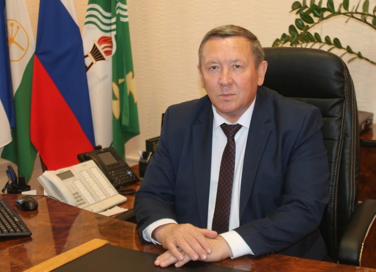 Краснокама районы башлығы Рөстәм Мусин үҙ теләге менән вазифаһын ҡалдыра