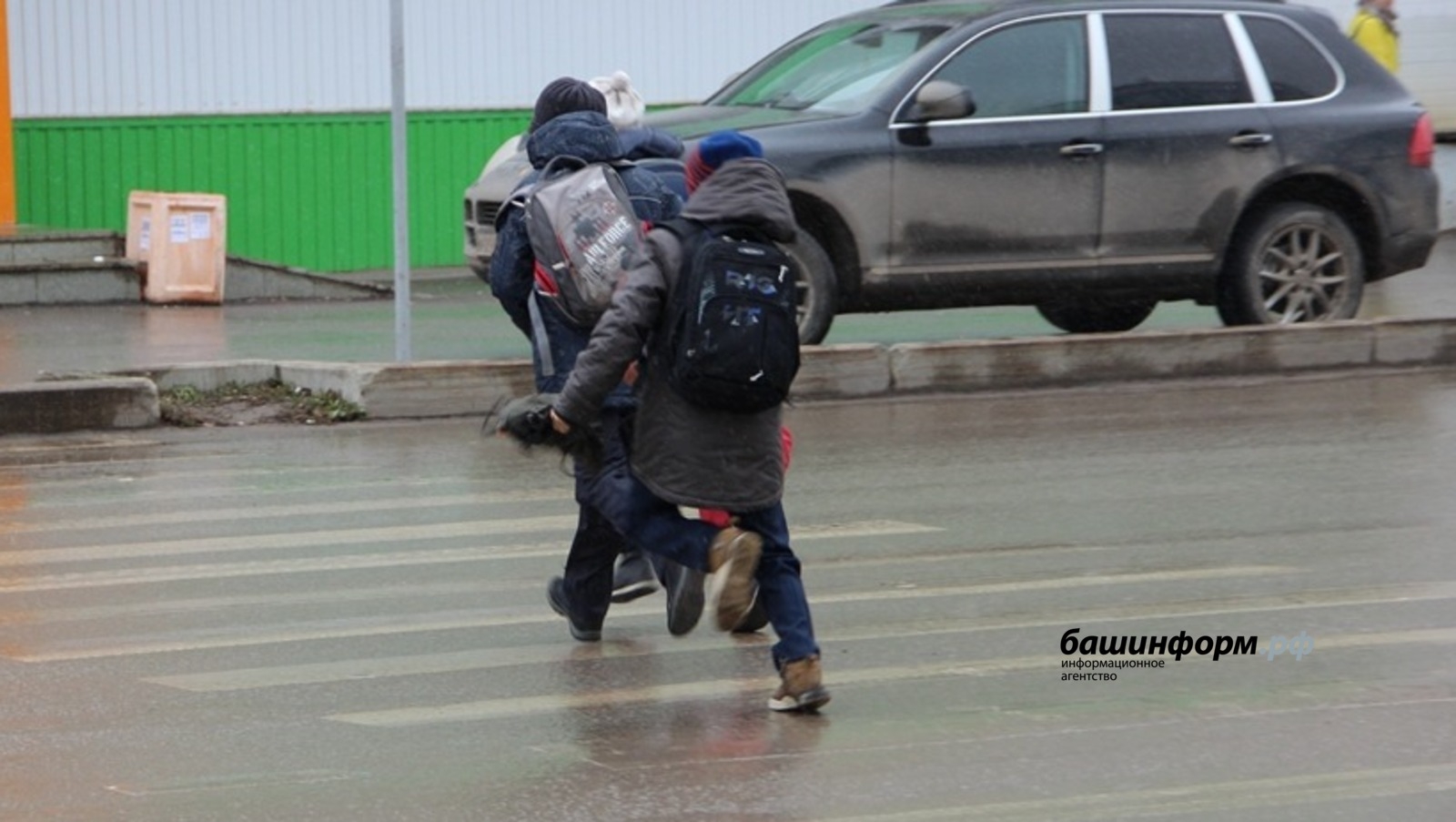 Мәктәп уҡыусылары яҙғы каникулға сыҡты