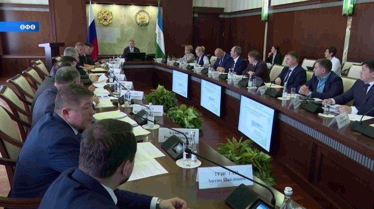 Транспорт сәғәте ултырышында төбәктең юл селтәре сифатын мәсьәләһе ҡаралды