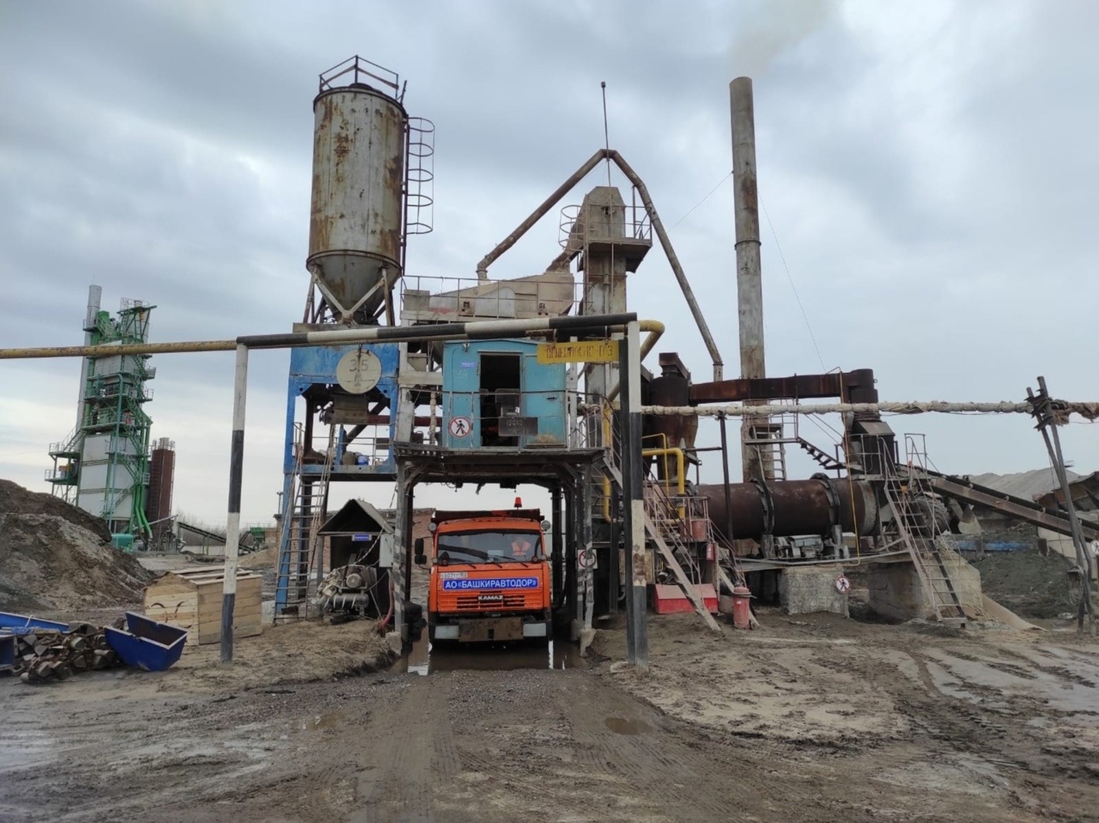 Башҡортостанда өс асфальт-бетон заводы ваҡытынан алда эшләй башланы