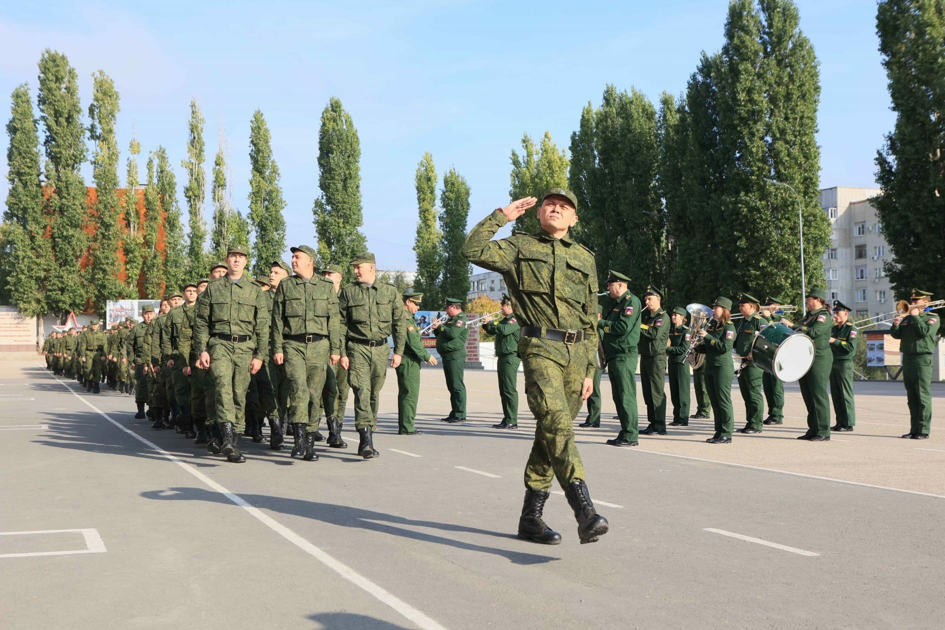Бөгөн Рәсәйҙә армияға яҙғы саҡырылыш башлана