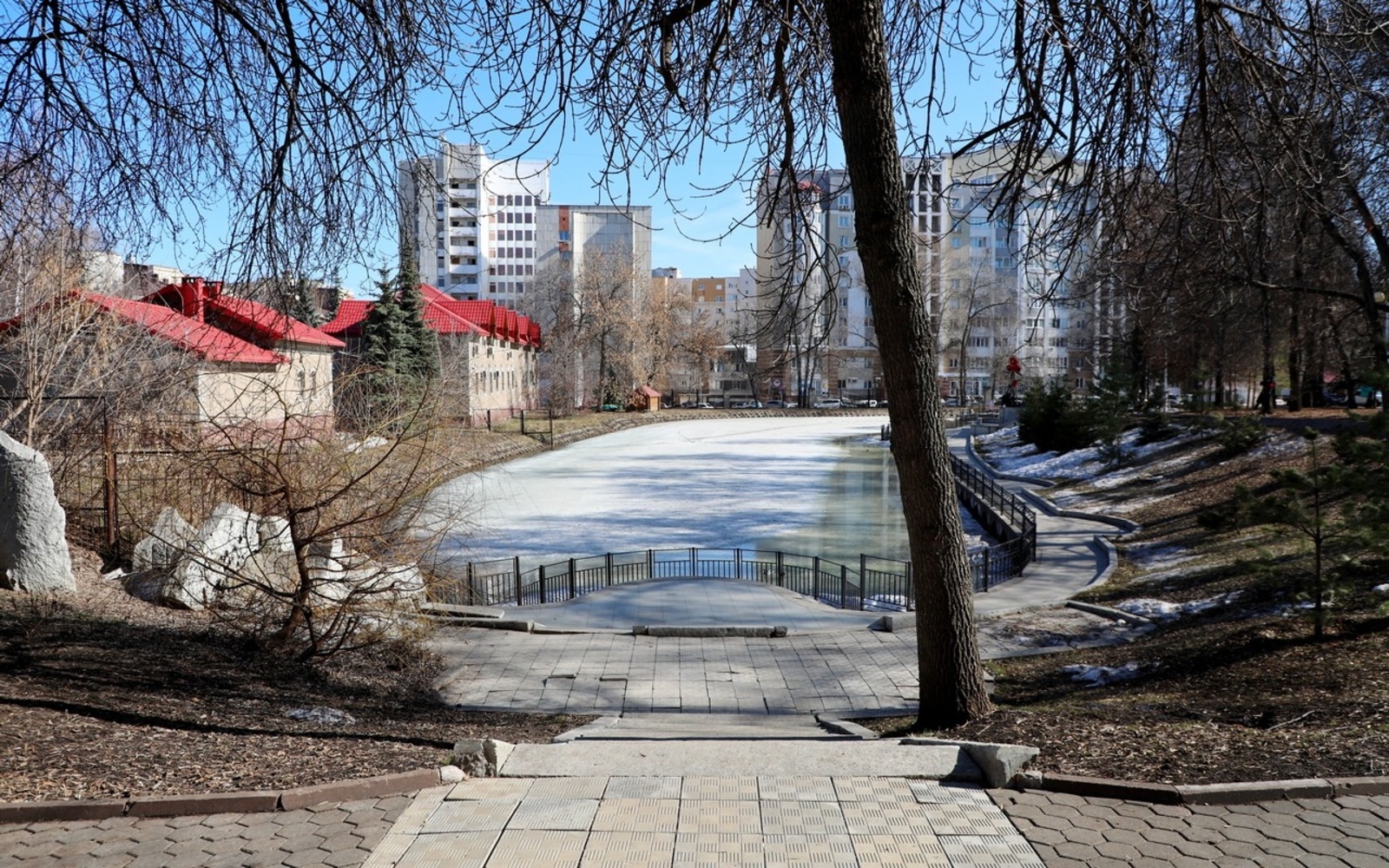 Өфөләге Аксаков баҡсаһы ремонтҡа ябылды