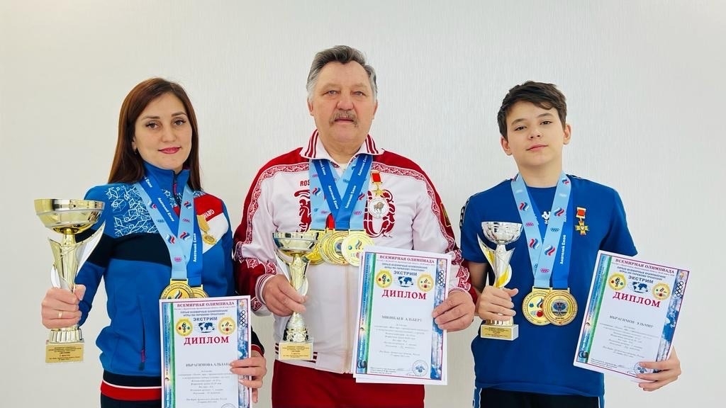 Ҡариҙелдән Миңлебаевтар гер триатлоны буйынса Бөтә донъя олимпия уйындарында уңыш яулаған