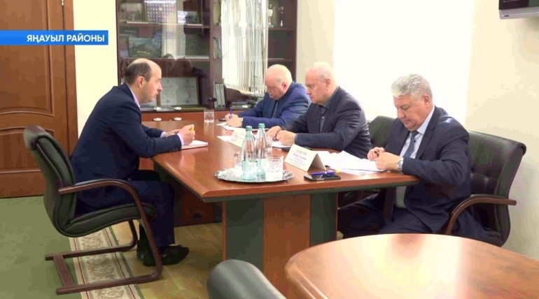Дәүләт Йыйылышы - Ҡоролтай рәйесе Константин Толкачев Яңауыл районында граждандарҙы ҡабул итте
