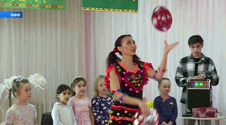 Цирк артистары 13-сө тапҡыр һөнәри бараймын билдәләне