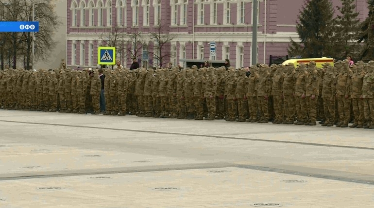 Бөгөн Даян Мурзин исемендәге батальон яугирҙарын хәрби әҙерлек пункттарына оҙатыу тантанаһы үтте