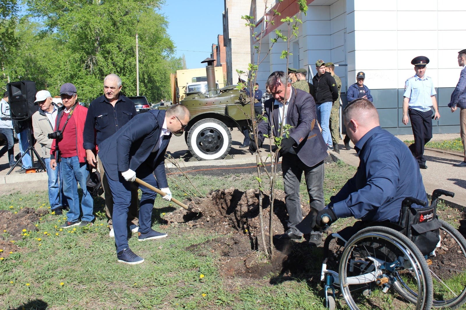 “Йәшел Башҡортостан” акцияһы барышында Стәрлетамаҡ ҡалаһында ике аллея барлыҡҡа килде