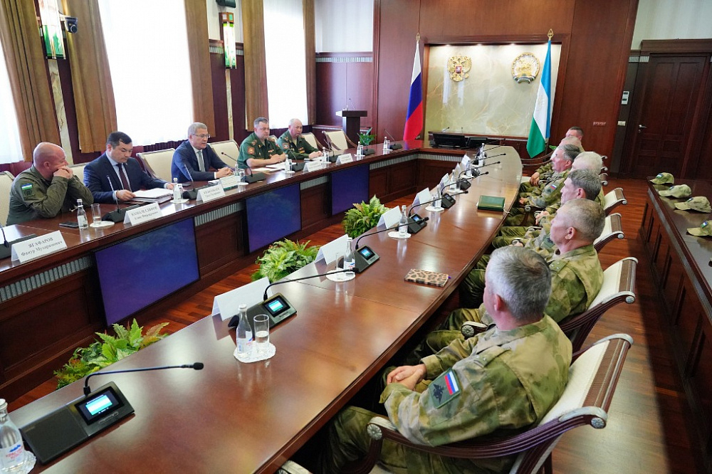 Республика Башлығы Радий Хәбиров Таһир Күсимов исемендәге батальон һалдаттарына рәхмәт белдерҙе