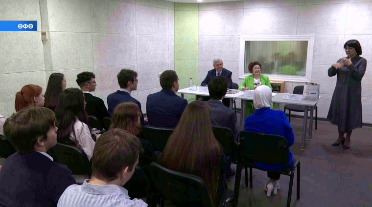 Студенттар «Башҡортостан» телерадиокомпанияһында ҡунаҡта