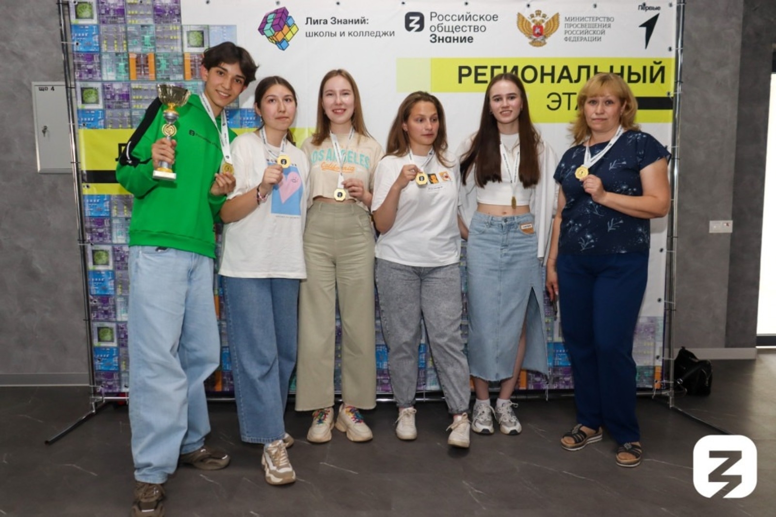 Октябрьскиҙан мәктәп уҡыусылары Башҡортостан данын Мәскәүҙә интеллектуаль турнирҙа яҡлай