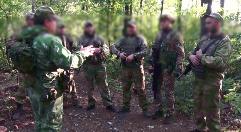 Иңгә-иң терәп: Доставалов батальоны яугирҙарының көндәлек хәрби юлы