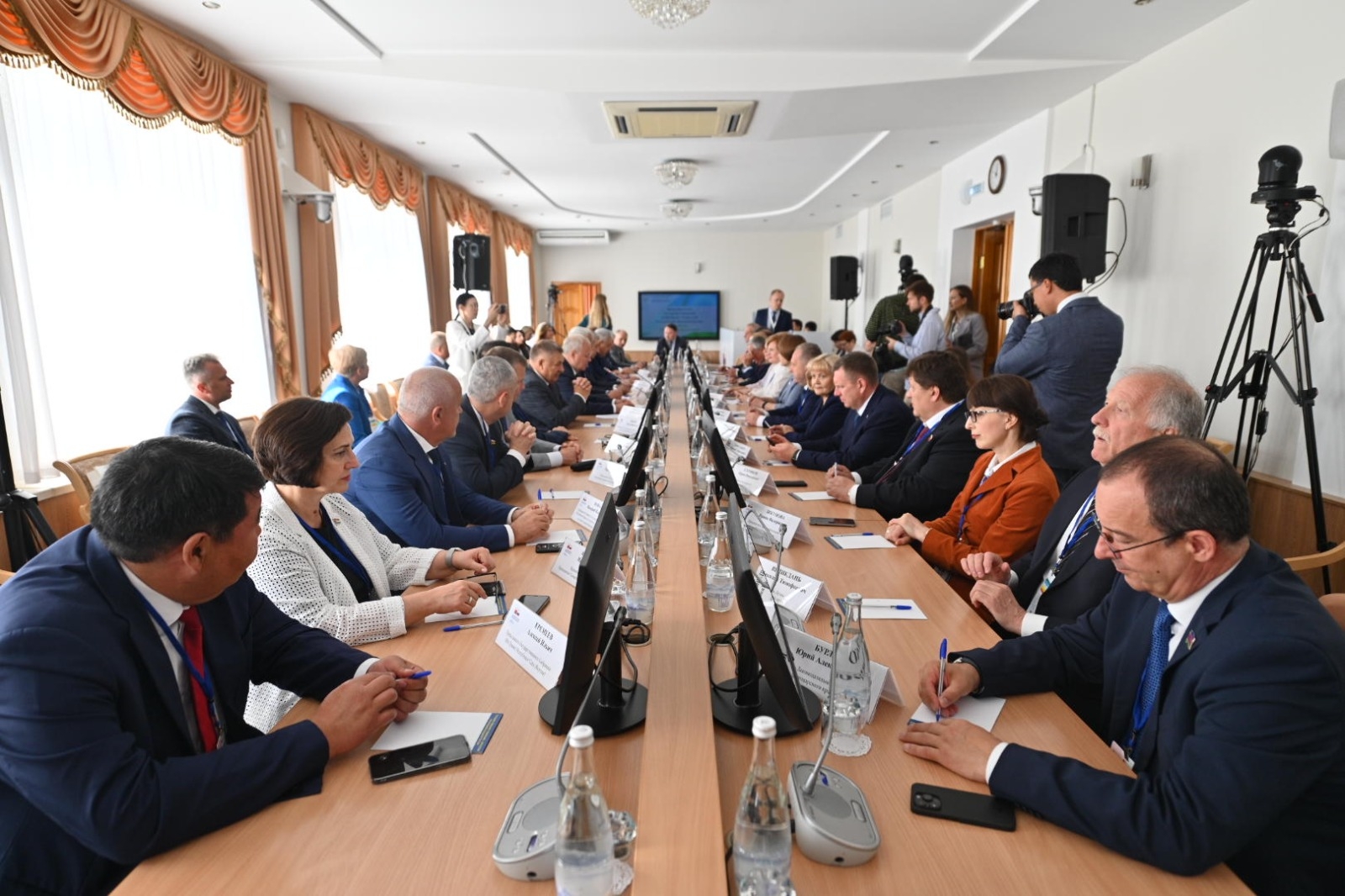 Константин Толкачев Рәсәй һәм Беларусь төбәктәре парламенты вәкилдәре менән осрашты