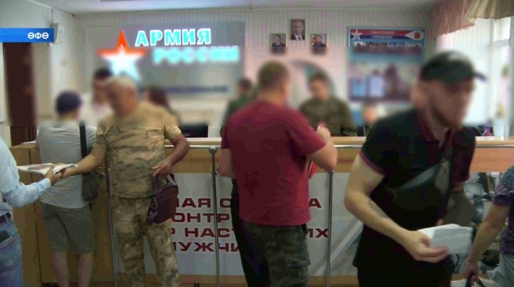 Хәрби комиссарҙар контракт буйынса хеҙмәт итергә теләүселәрҙең артыуын белдерә