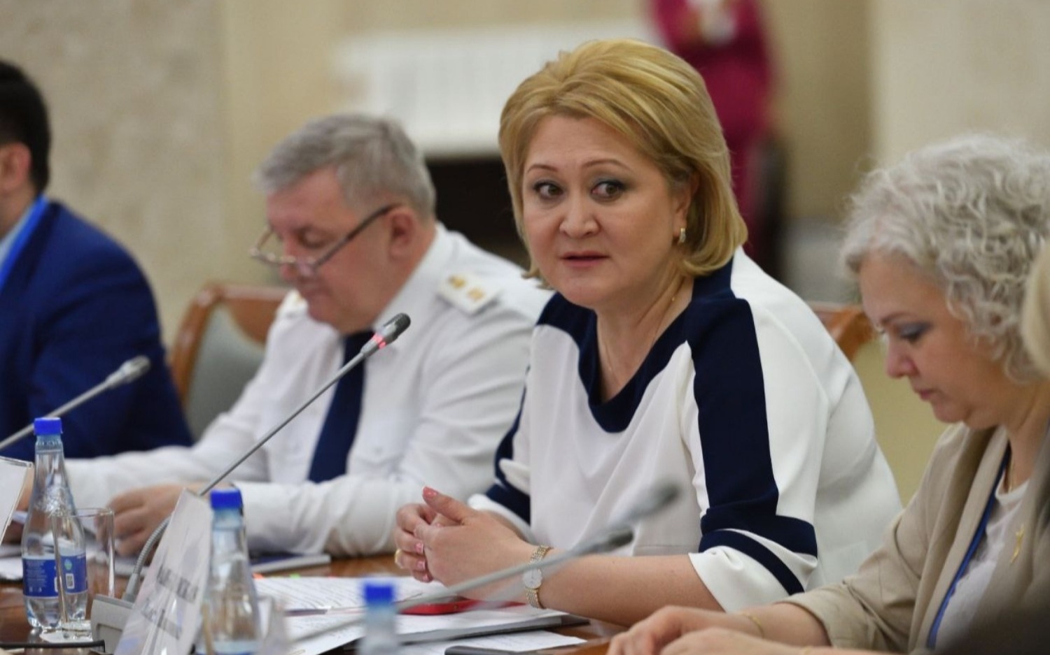 Етем балалар тәрбиәләнгән ойошма етәкселәре тәжрибә уртаҡлаша
