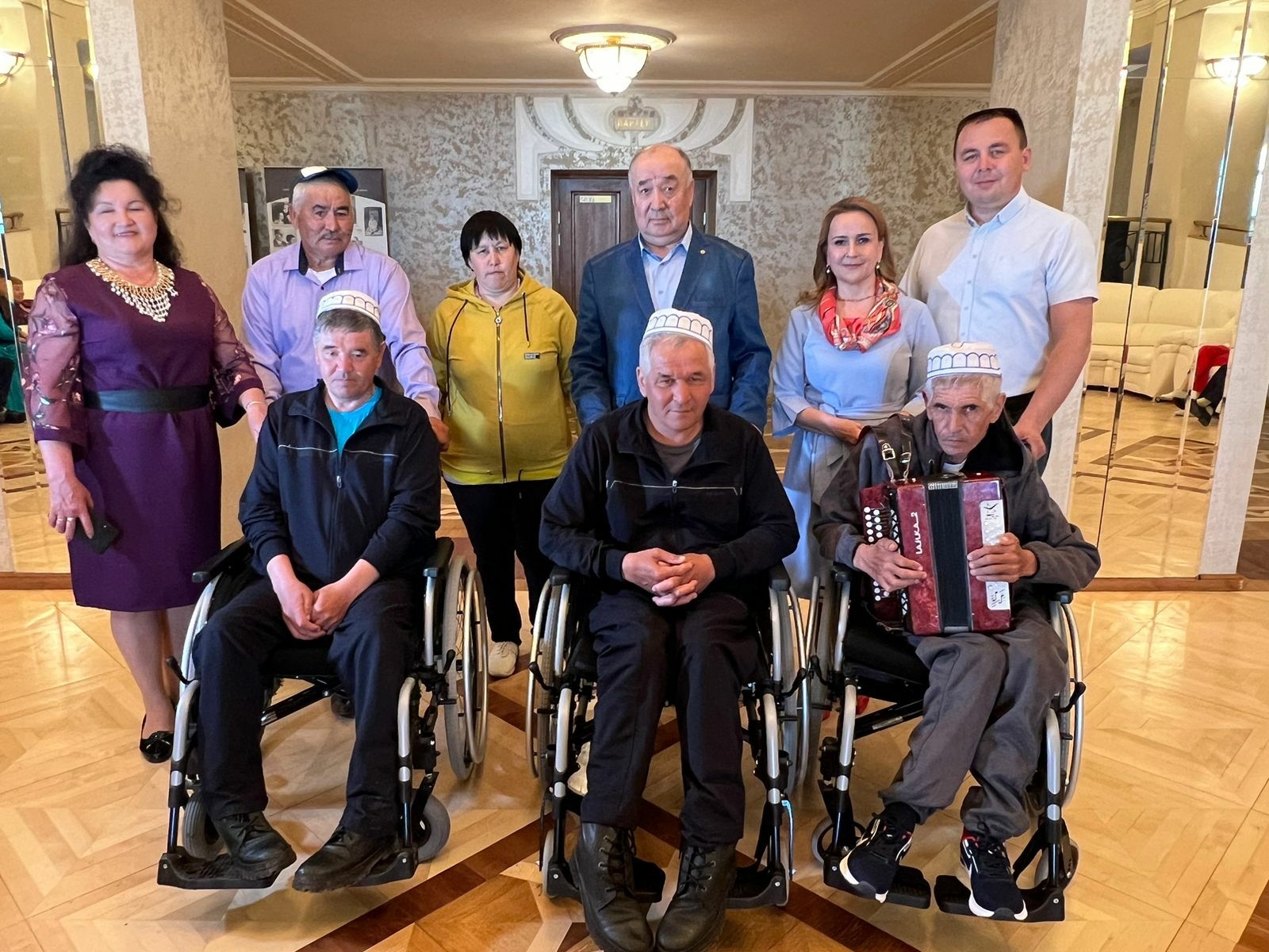 Нисек инвалид коляскаһында ултырған егеттәрҙең тормошон БСТ каналында эфирға сыҡҡан репортаж үҙгәртә