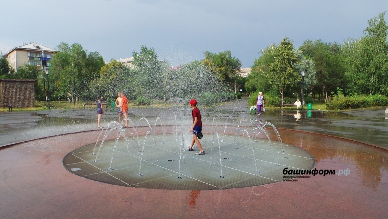 Күберәк һыу эсергә, баш кейеме кейергә, спиртлы һәм шәкәрле эсемлектәр ҡулланмаҫҡа!