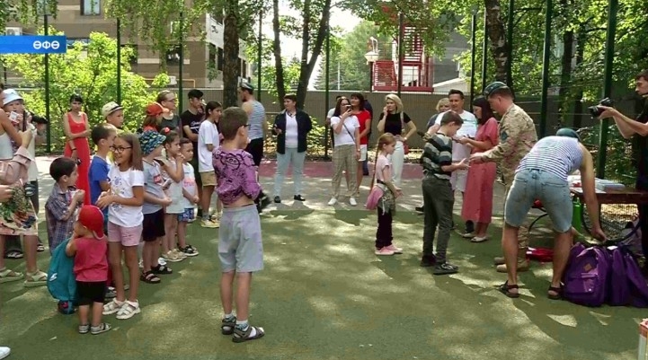 Республика «Ғаилә» ресурс үҙәгендә «Мәктәпкә барырға ярҙам ит!» хәйриә акцияһы үтте