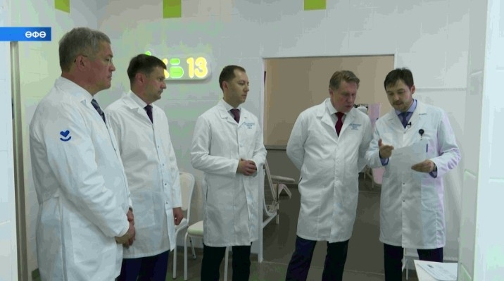 Михаил Мурашко баш ҡаланың 13 клиник дауахана эшмәкәрлеге менән танышты