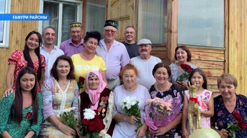Ғафури районы Сәйетбаба ауылында йәшәүсе Мөнирә Ғәзизова 95 йәшлек ғүмер байрамын ҡаршыланы