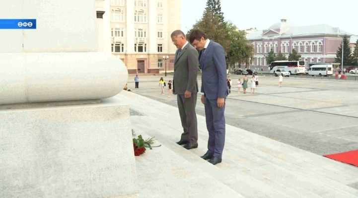 Өфөгә Рәсәй мәғариф министры Сергей Кравцов килде