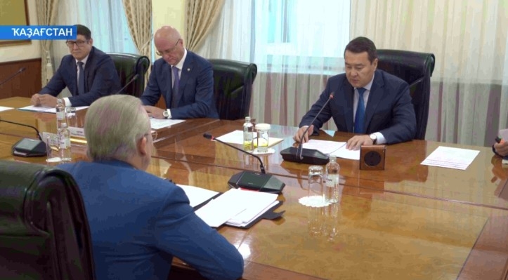 Башҡортостан хөкүмәте Премьер-министры Астана ҡалаһында Ҡаҙағстан хөкүмәте рәйесе менән осрашты