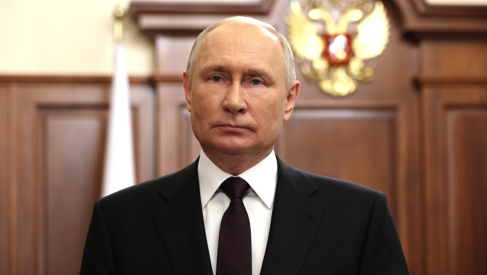 Бөгөн Рәсәйҙең дәүләт флагы көнө