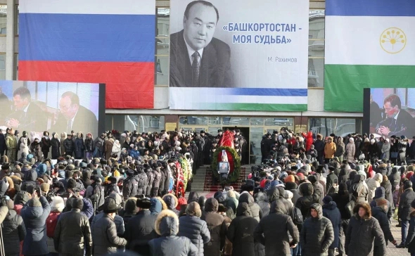 Өфөлә Мортаза Рәхимовҡа һәйкәл урынлаштырыла
