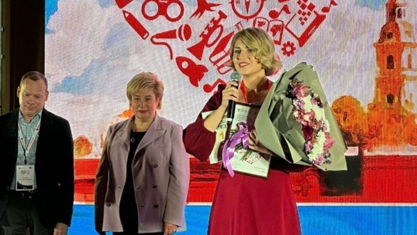 Өфө  педагогы Бөтә Рәсәй  конкурсының абсолют еңеүсеһе булды