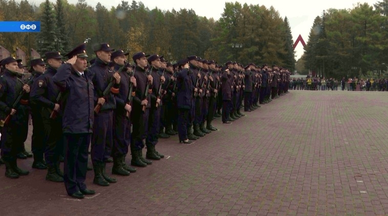 Өфө юридик институтының беренсе курс курсанттары тыуған ил алдында тоғролоҡҡа хәрби ант бирҙе