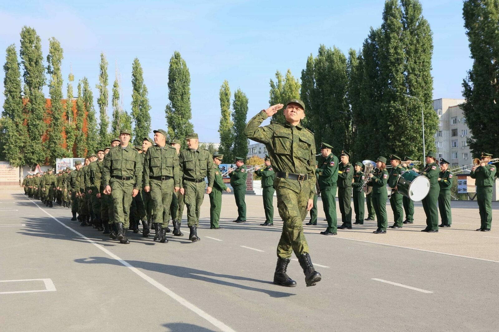 Илдә хәрби хеҙмәткә көҙгө саҡырылыш башланды
