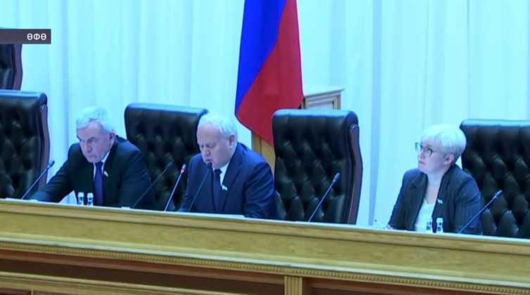Константин Толкачев Рудольф Нуриевтың исеменә бысраҡ яғыуға йүнәлтелгән башланғысты тәнҡитләне