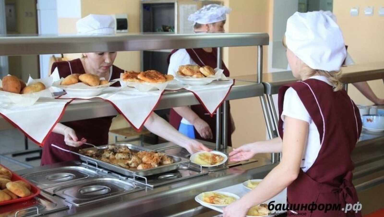 Өфө мәктәптәрендә махсус хәрби операцияла ҡатнашыусыларҙың балалары бушлай ризыҡ менән тәьмин ителә