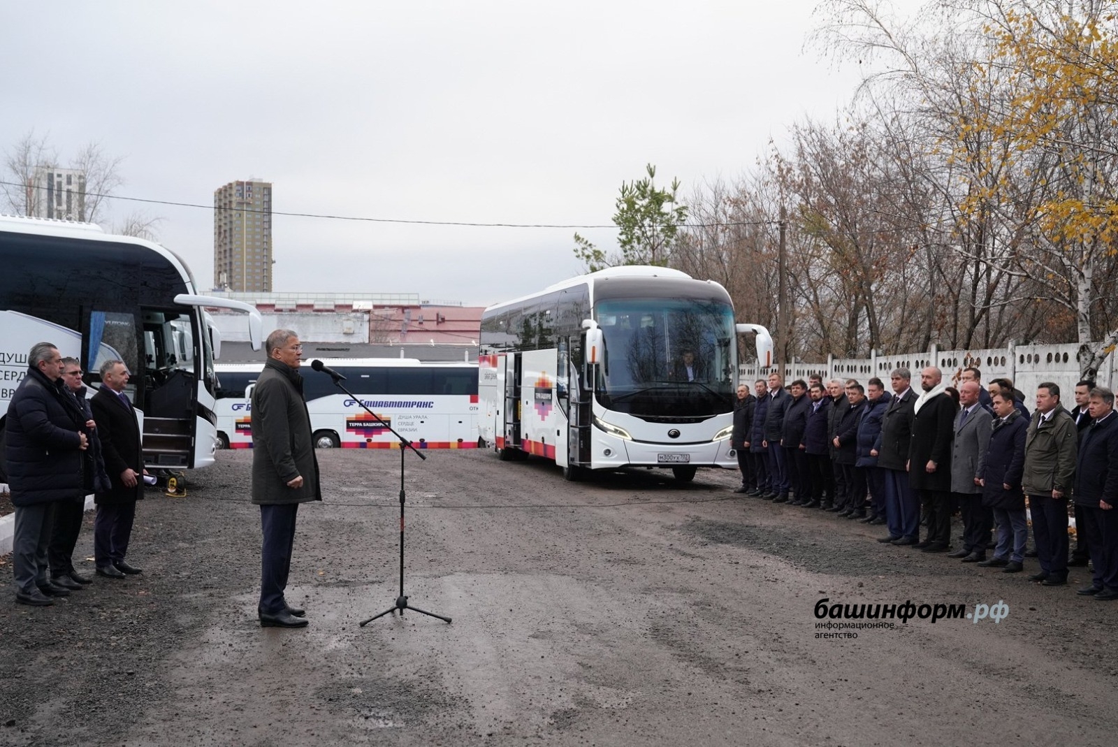 Бөгөн "Башавтотранс" предприятиеларына 20 яңы туристик автобус тапшырылды