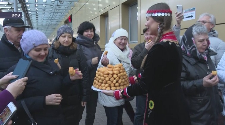 Баш ҡалаға Һамарҙан «Сағыу ялдар» проекты буйынса 200 кеше бер көнлөк сәйәхәткә килде