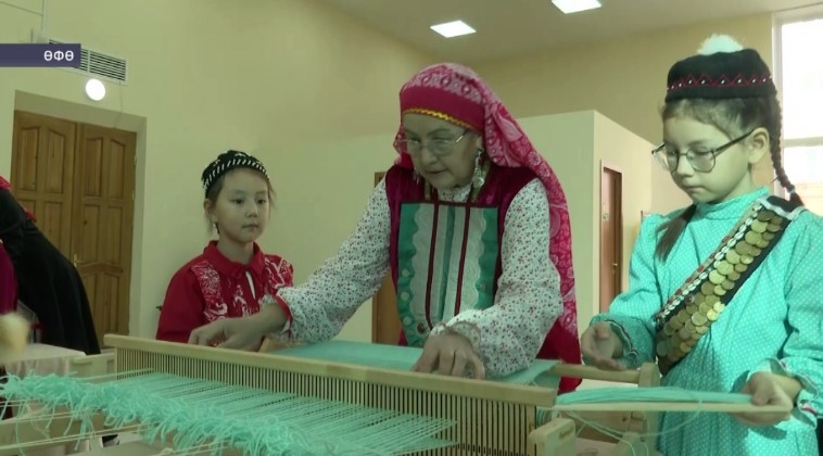 Өфөлә һуҡма шәл буйынса оҫталыҡ дәрестәре дауам итә