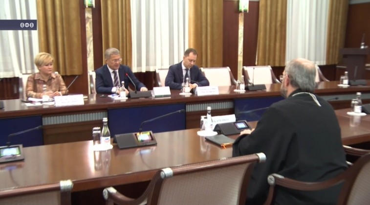 Протоиерей Александр Ткаченко Өфө хосписы эшмәкәрлеге менән танышты