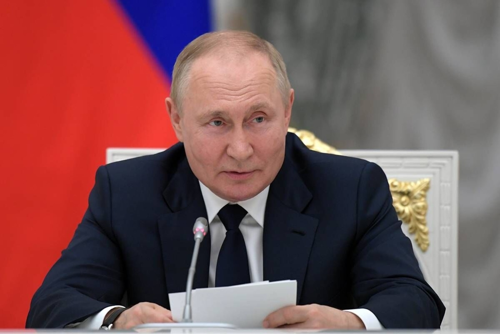 Владимир Путин Башҡортостан алдынғыларына дәүләт наградалары тапшырҙы