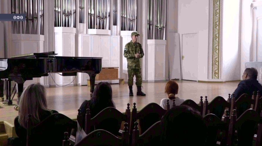 Башҡорт дәүләт филармонияһында Радик Динәхмәтов менән осрашыу үтте