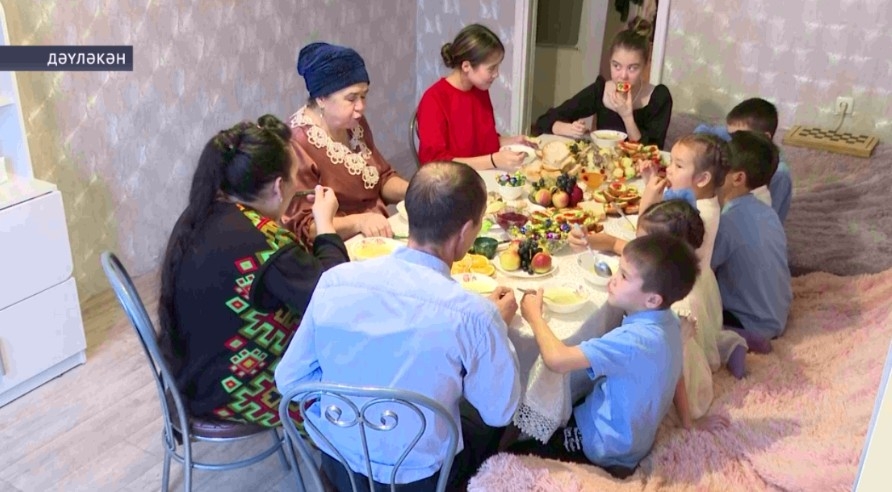 Дәүләкән ҡалаһынан Гөлназ Ҡорманаева «Герой-Әсә» ордены менән бүләкләнде
