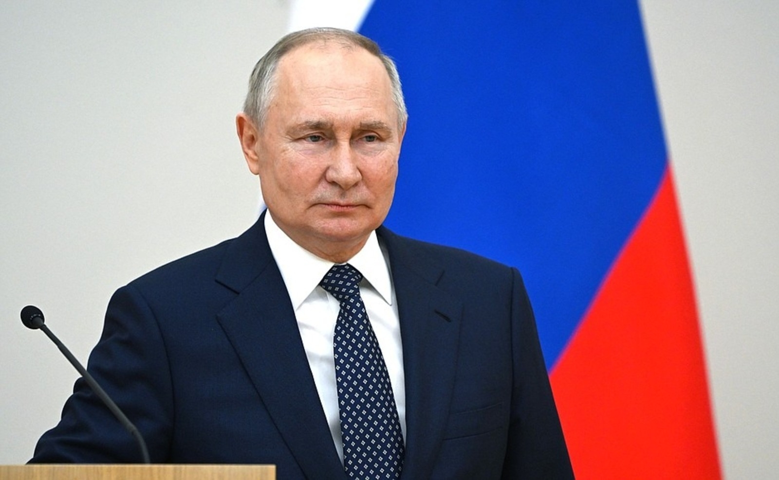 Владимир Путин һайлау комиссиялары вәкилдәре менән осрашты