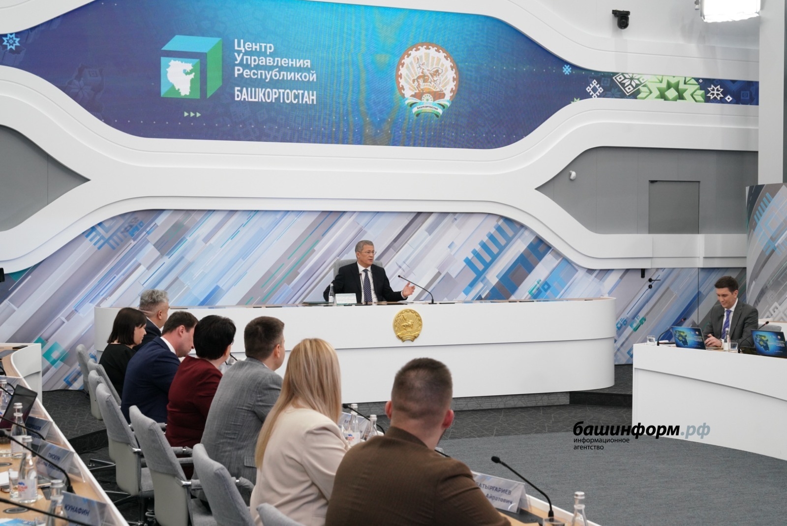 Радий Хәбиров баҡса юлдарын төҙөкләндереүҙе дауам итергә ҡушты
