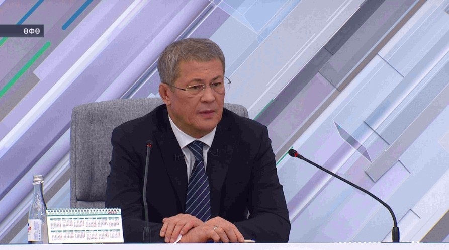 Радий Хәбиров икенсе срокка һайлауға барасаҡмы-юҡмы тигән һорауға яуап бирҙе